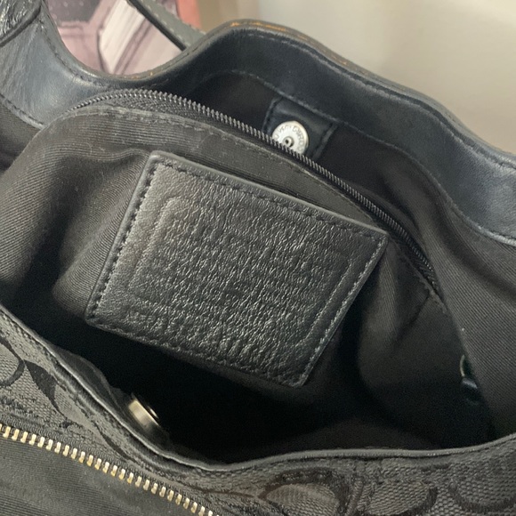 EUC Coach Hobo Shoulder Bag - Picture 6 of 16